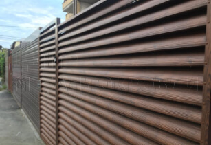 Фото горизонтального забора Каштан двухсторонний